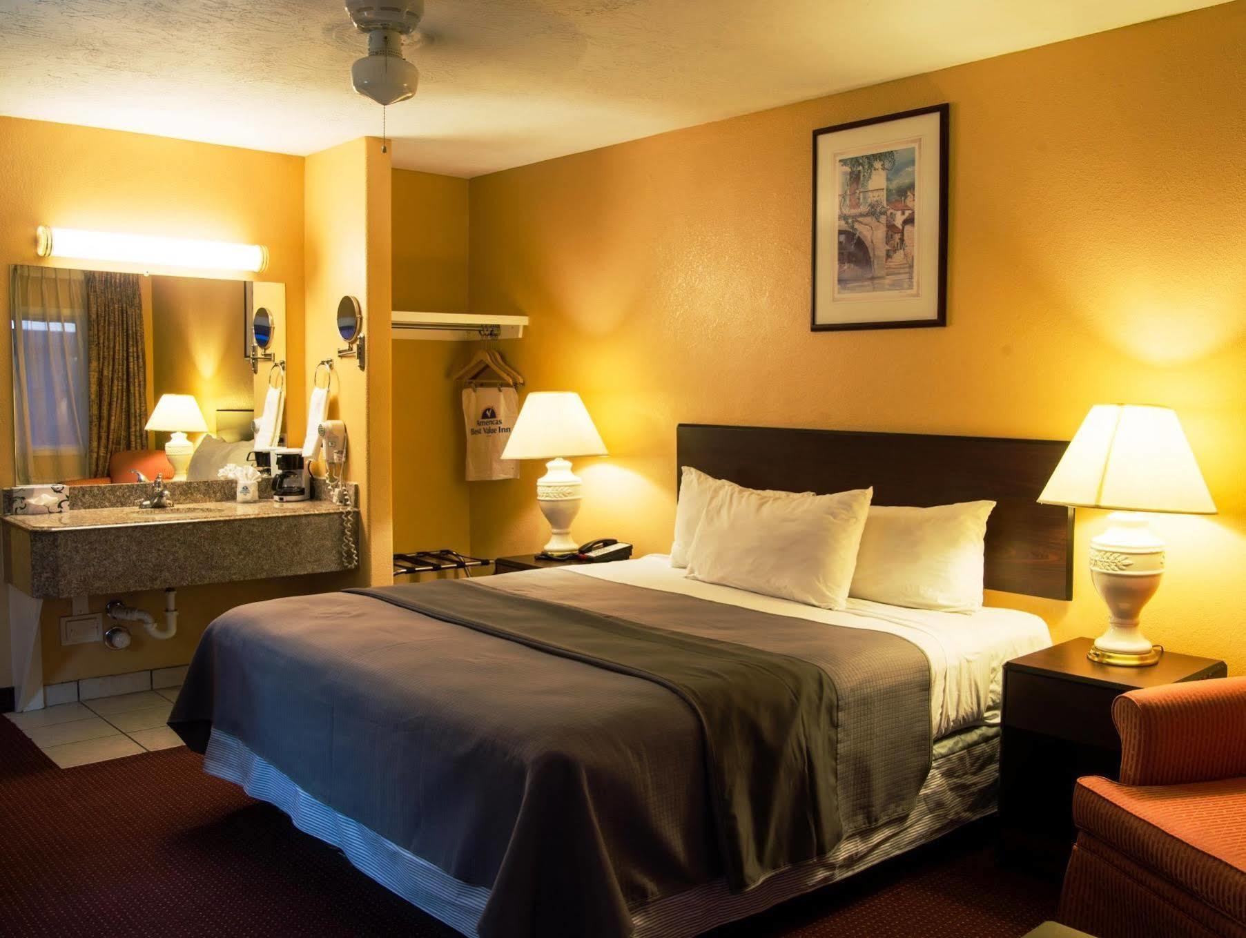 Motel Baymont By Wyndham Socorro Esterno foto
